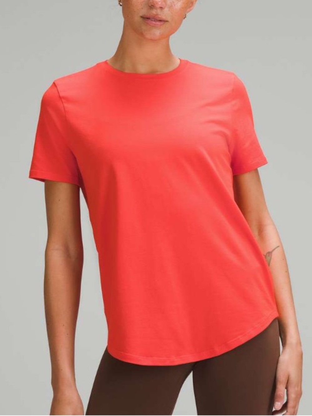 🌺Gorgeous color lululemon athletica Short Sleeve Crew Tee🌺